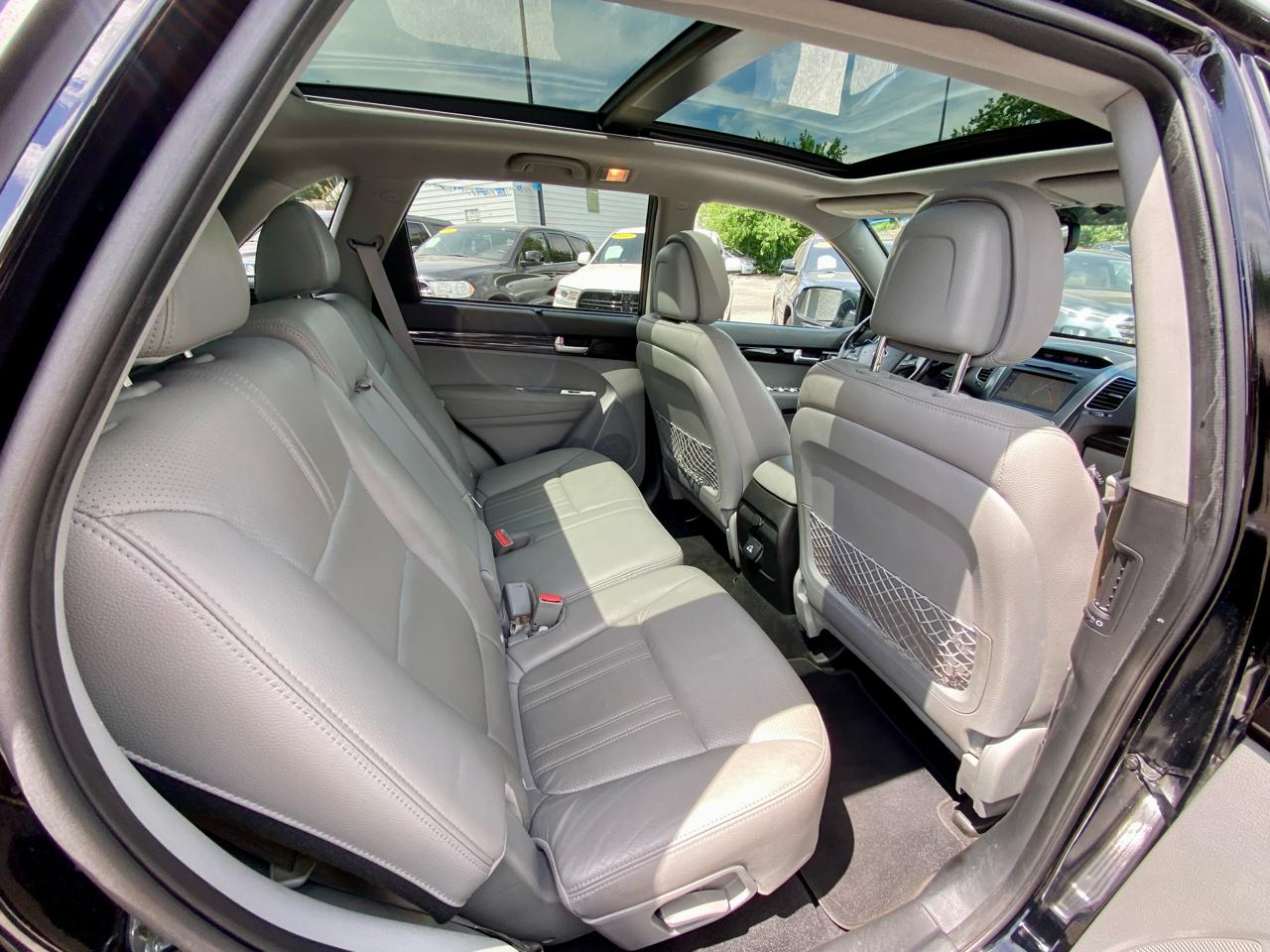 Kia Sorento AWD 4dr V6 SX 2015