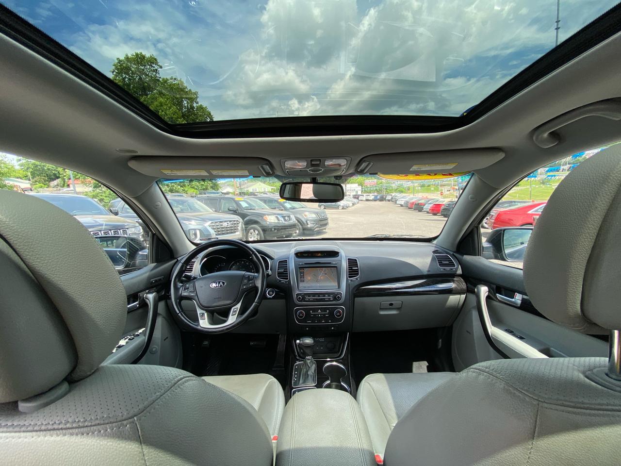 Kia Sorento AWD 4dr V6 SX 2015