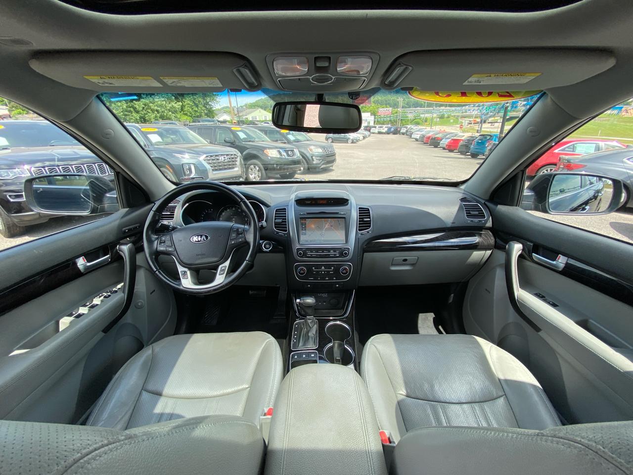 Kia Sorento AWD 4dr V6 SX 2015