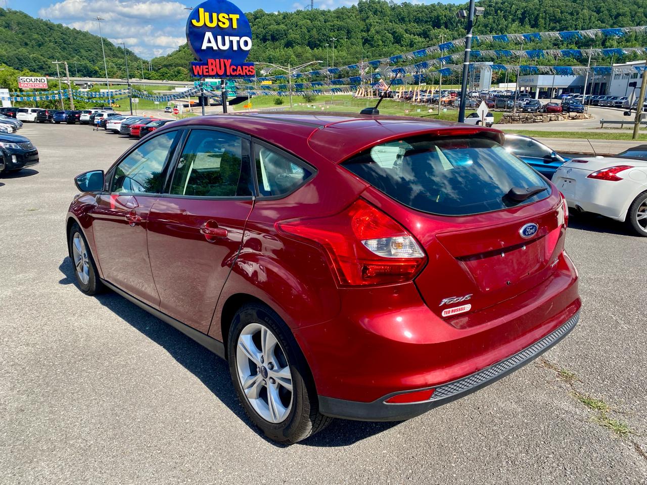 Ford Focus 5dr HB SE 2014