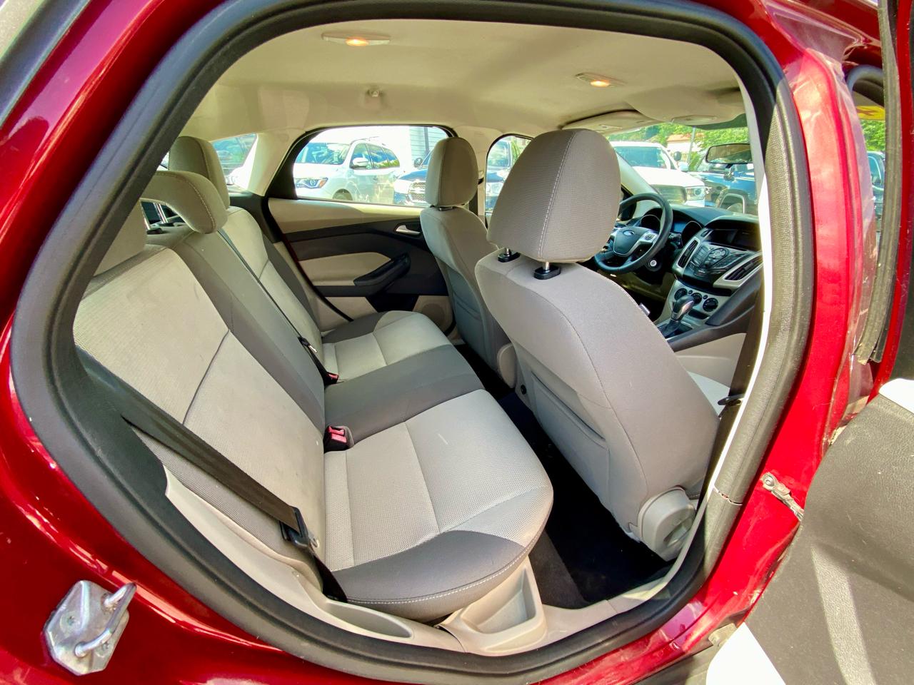 Ford Focus 5dr HB SE 2014