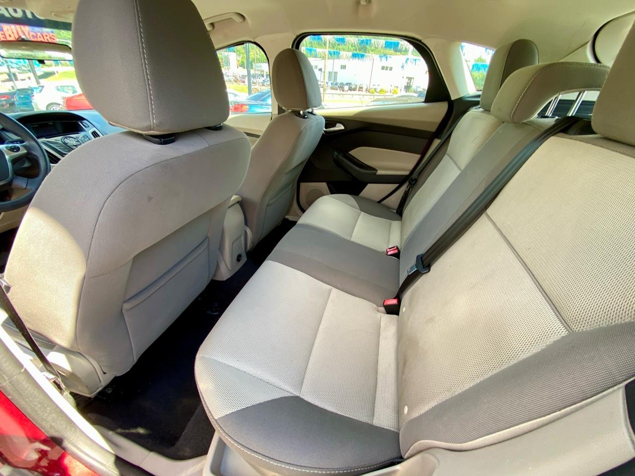 Ford Focus 5dr HB SE 2014