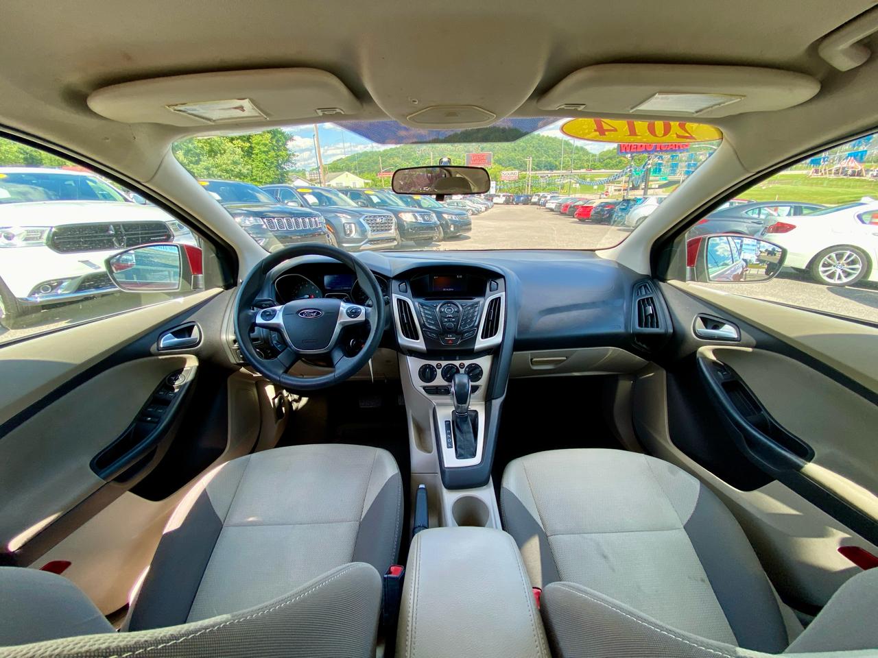 Ford Focus 5dr HB SE 2014