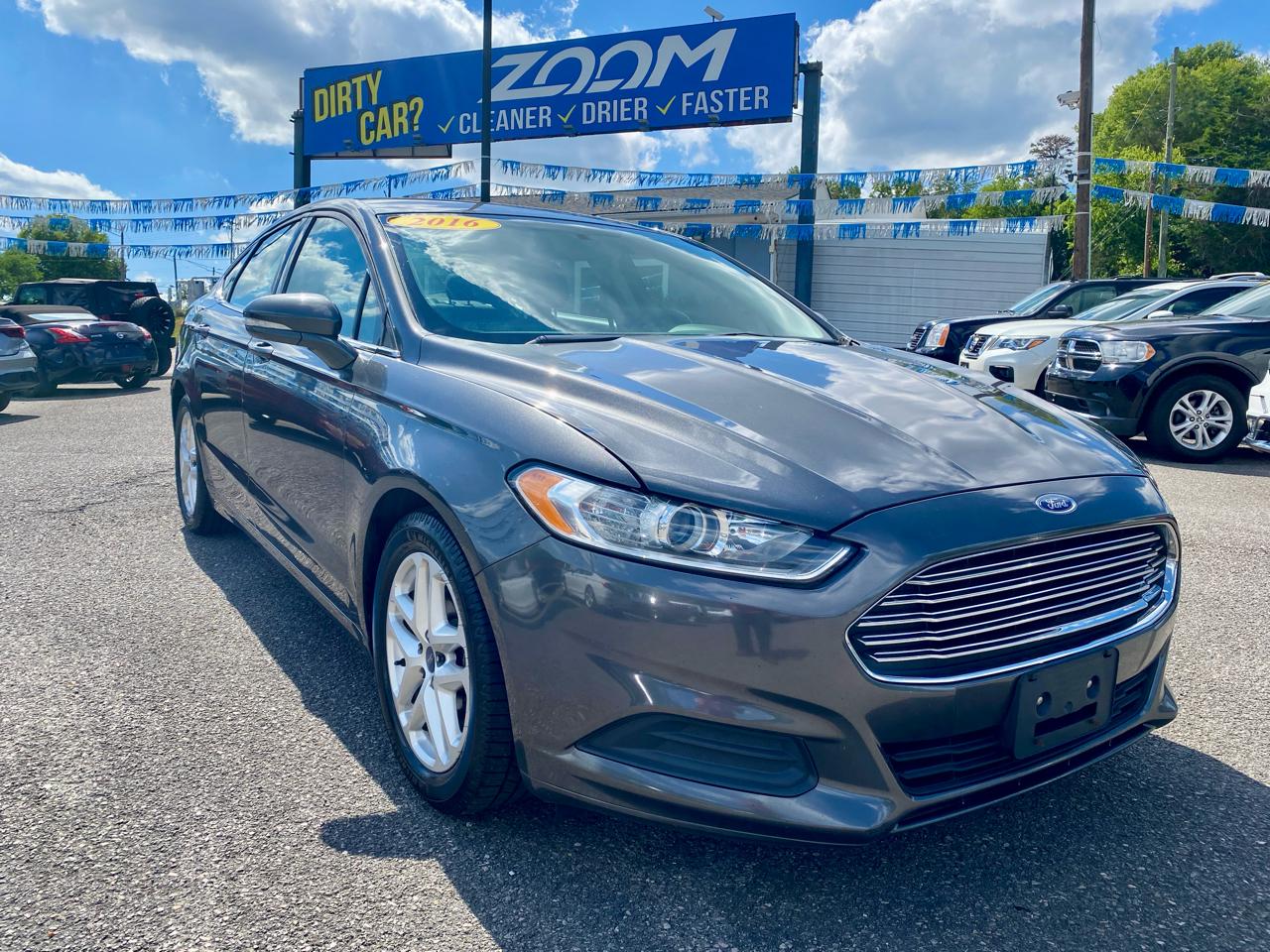 Ford Fusion 4dr Sdn SE FWD 2016