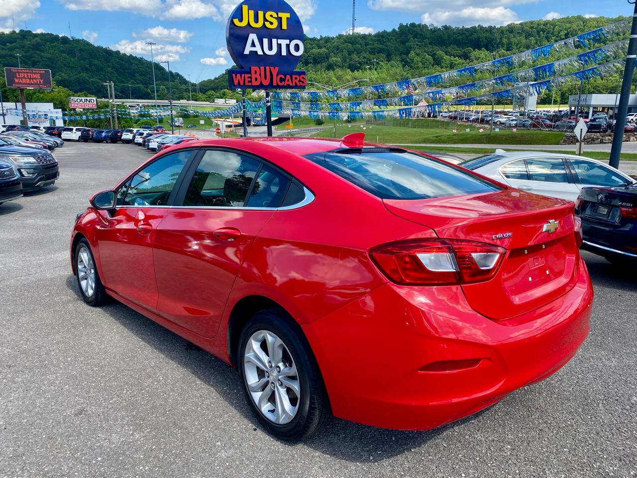 Chevrolet Cruze 4dr Sdn LT 2019