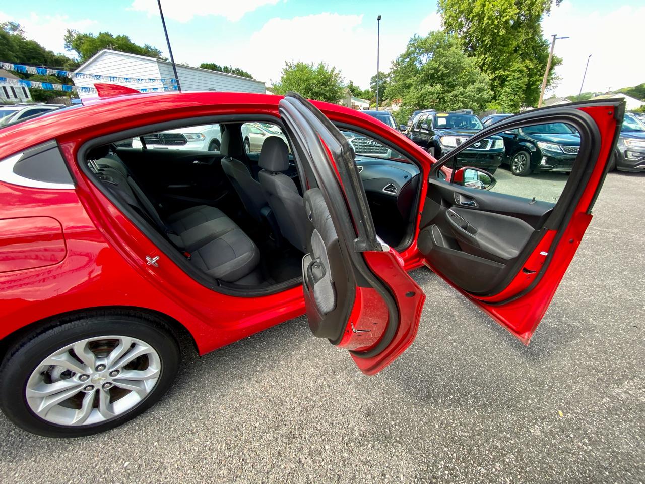 Chevrolet Cruze 4dr Sdn LT 2019