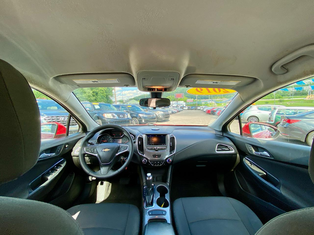 Chevrolet Cruze 4dr Sdn LT 2019