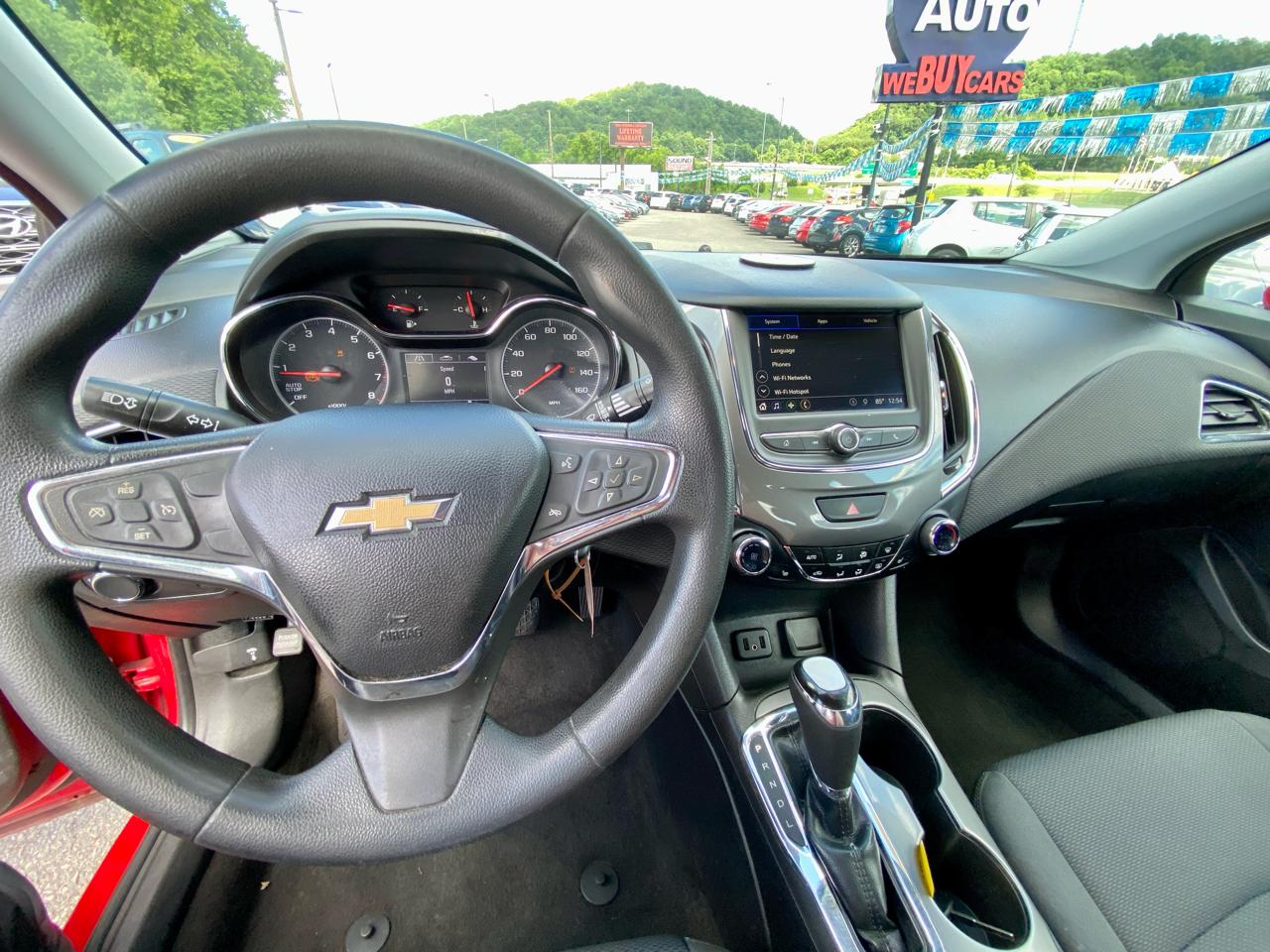 Chevrolet Cruze 4dr Sdn LT 2019