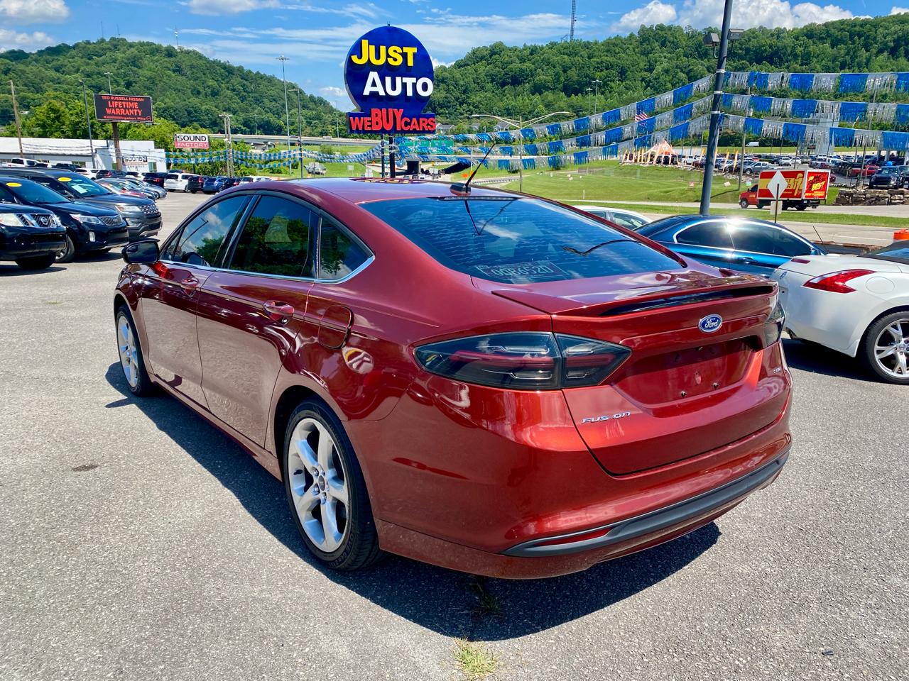 Ford Fusion 4dr Sdn SE FWD 2014