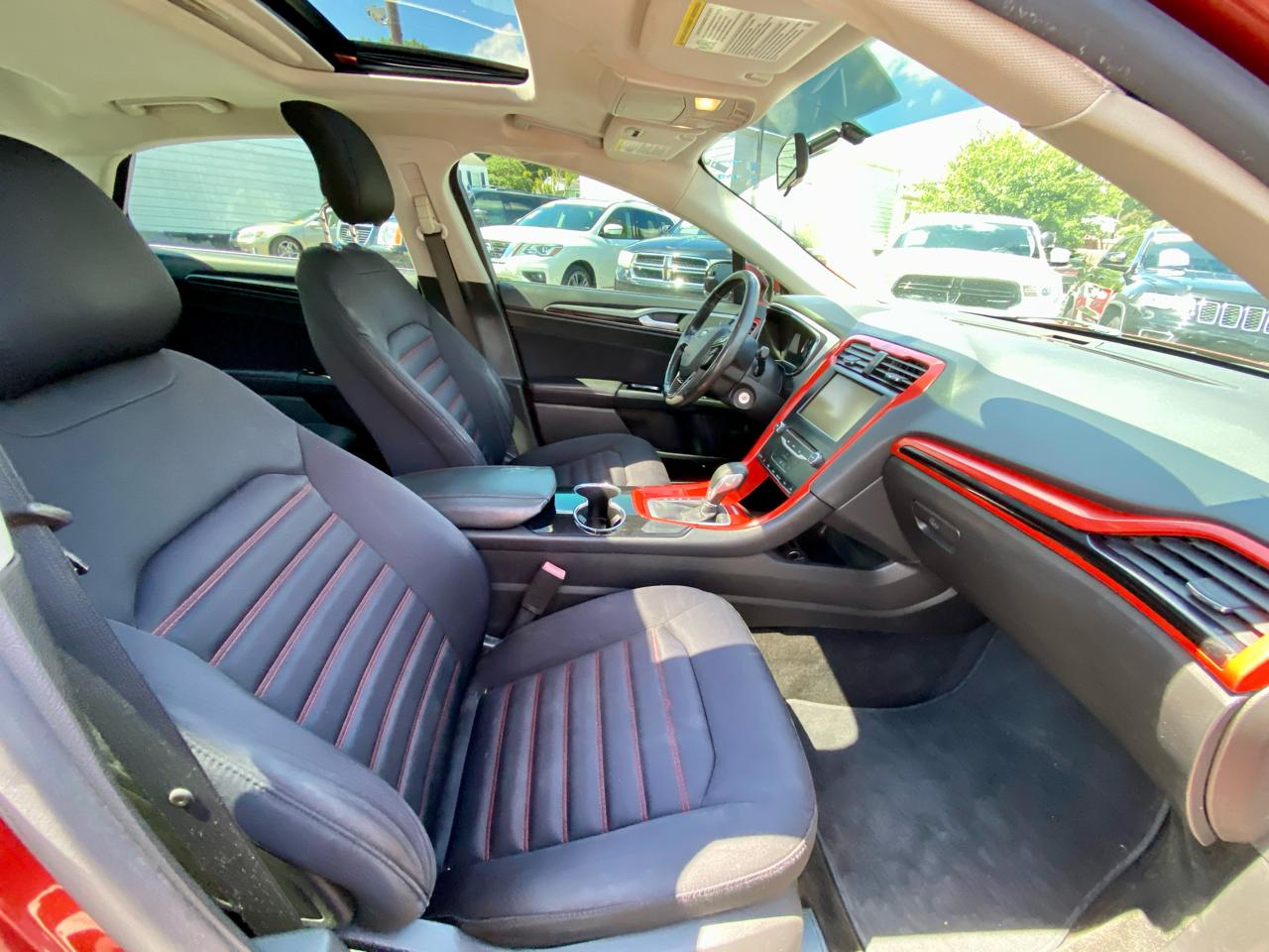 Ford Fusion 4dr Sdn SE FWD 2014
