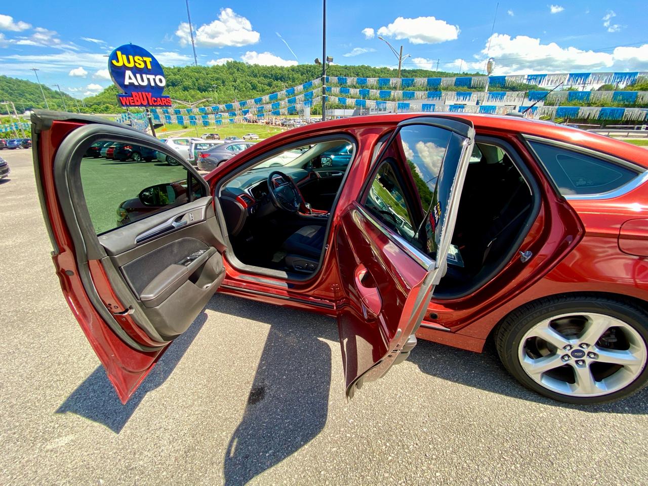 Ford Fusion 4dr Sdn SE FWD 2014