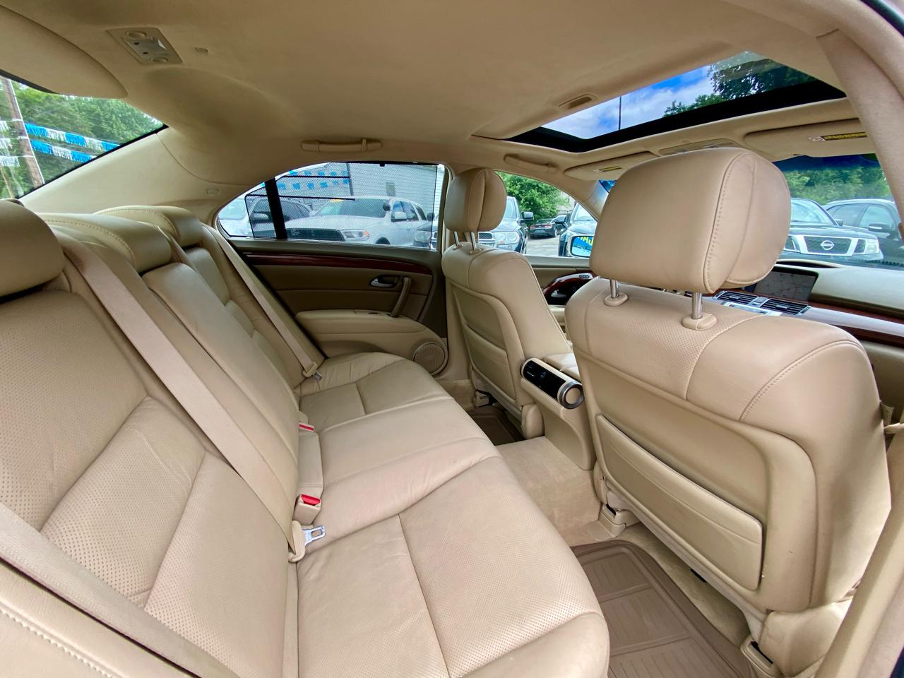 Acura RL 4dr Sdn Tech/CMBS w/PAX (Natl) 2008