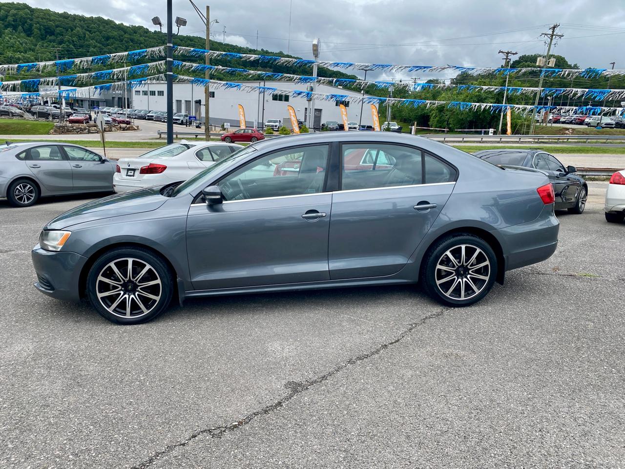 Volkswagen Jetta Sedan 4dr DSG TDI 2013