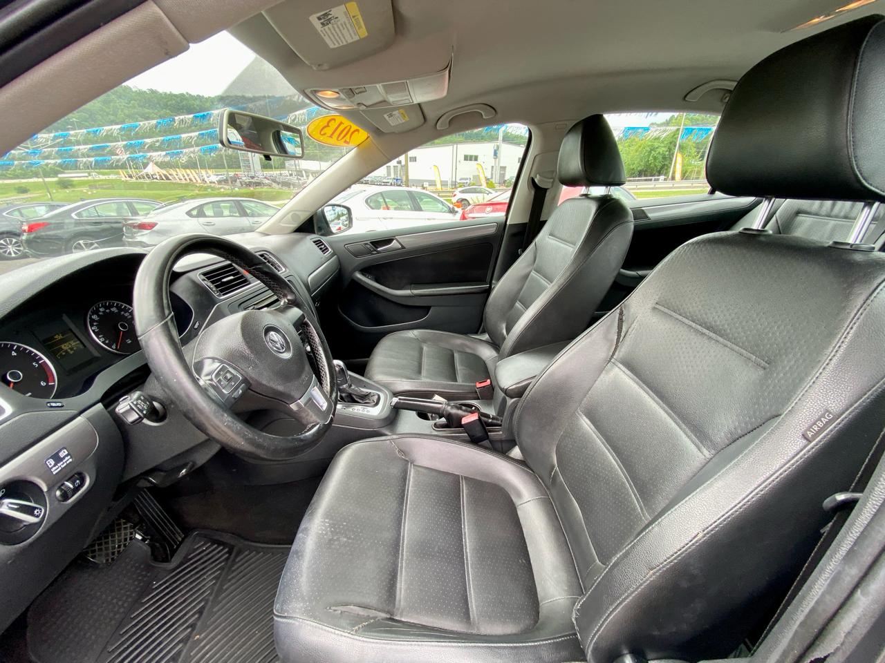 Volkswagen Jetta Sedan 4dr DSG TDI 2013
