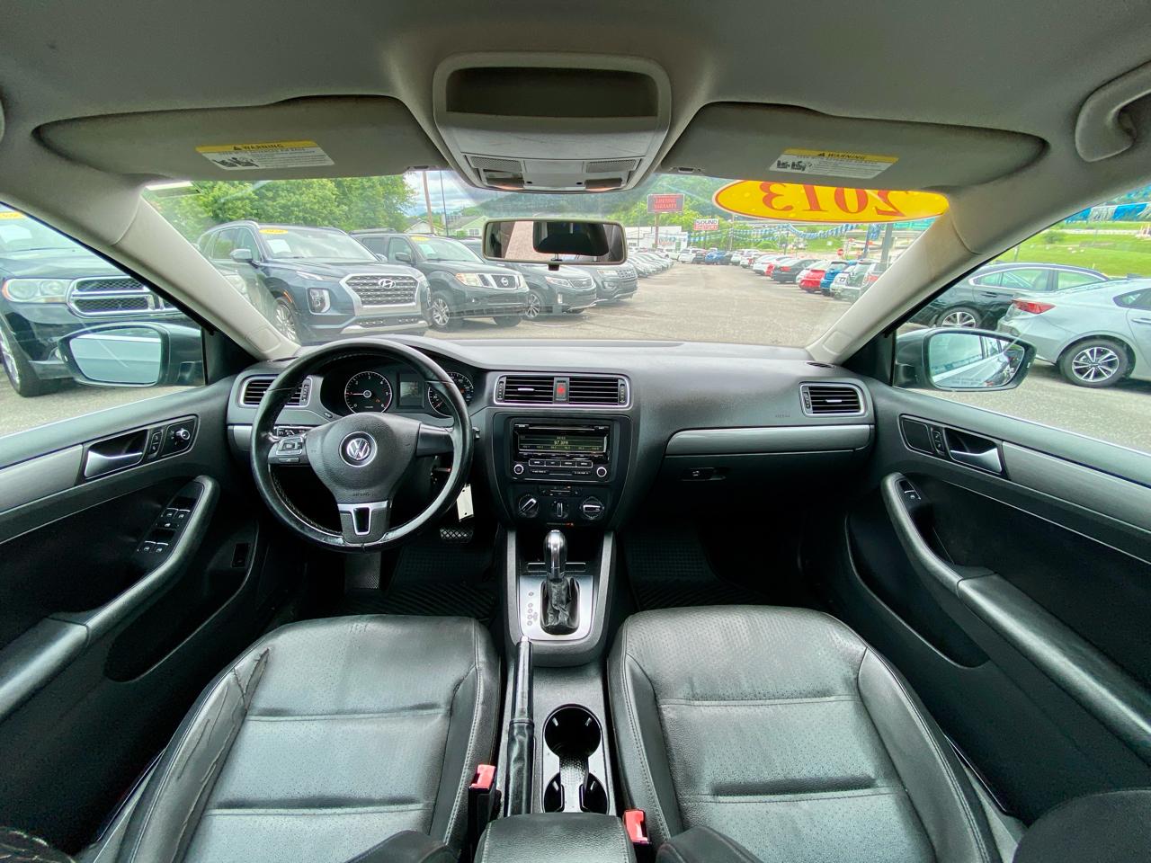 Volkswagen Jetta Sedan 4dr DSG TDI 2013