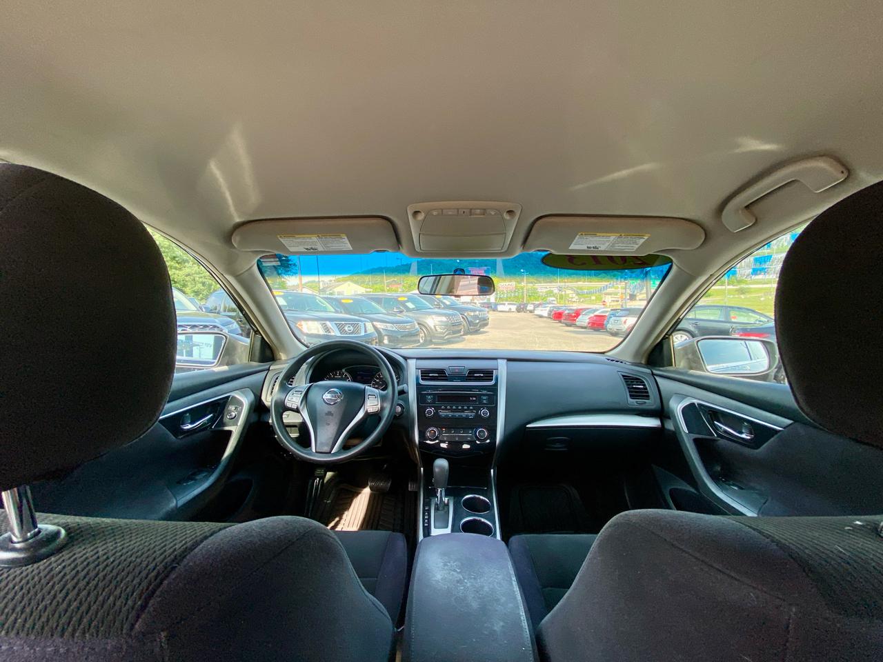 Nissan Altima 4dr Sdn I4 2.5 S 2013