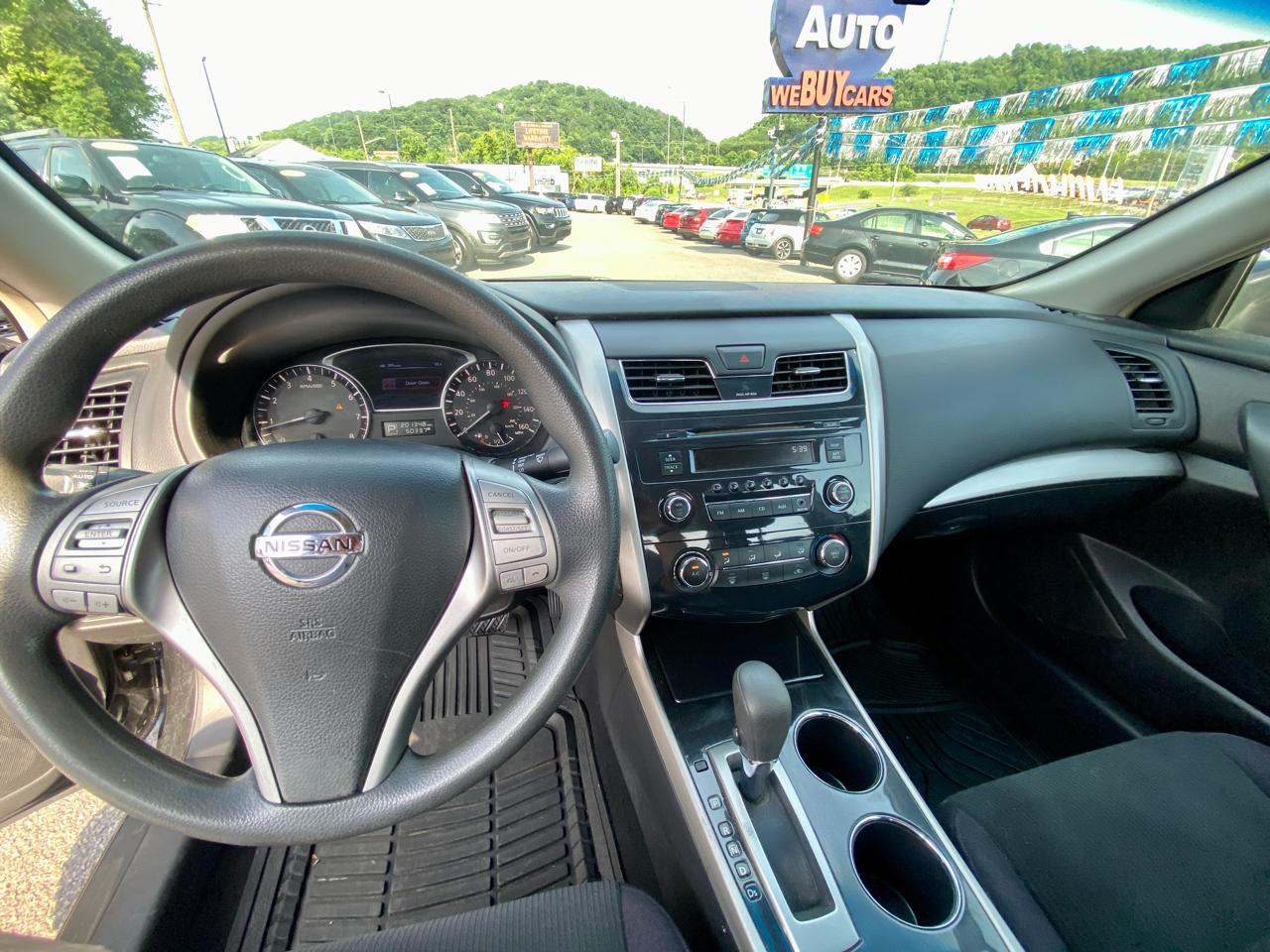 Nissan Altima 4dr Sdn I4 2.5 S 2013