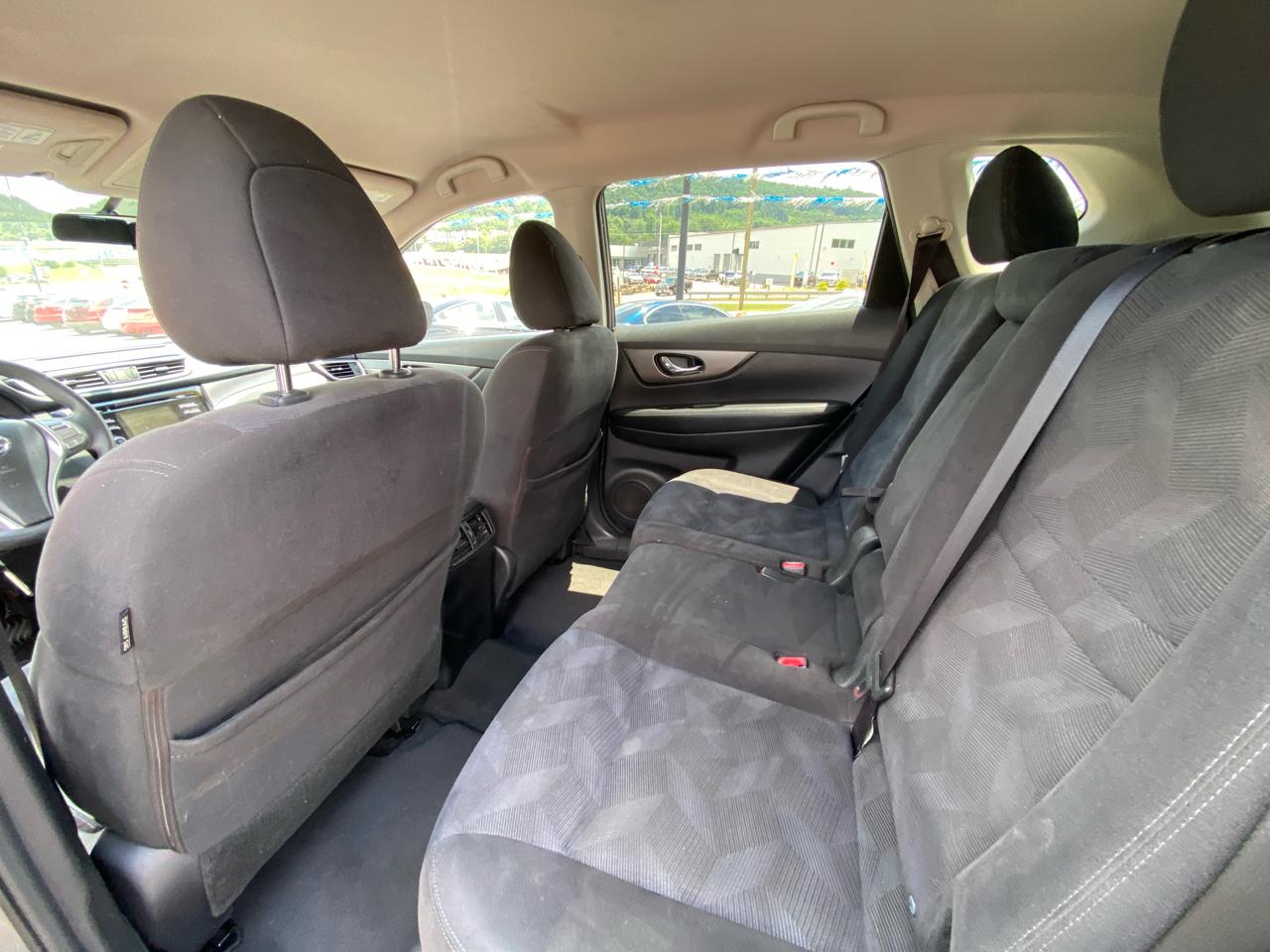 Nissan Rogue FWD 4dr SV 2015