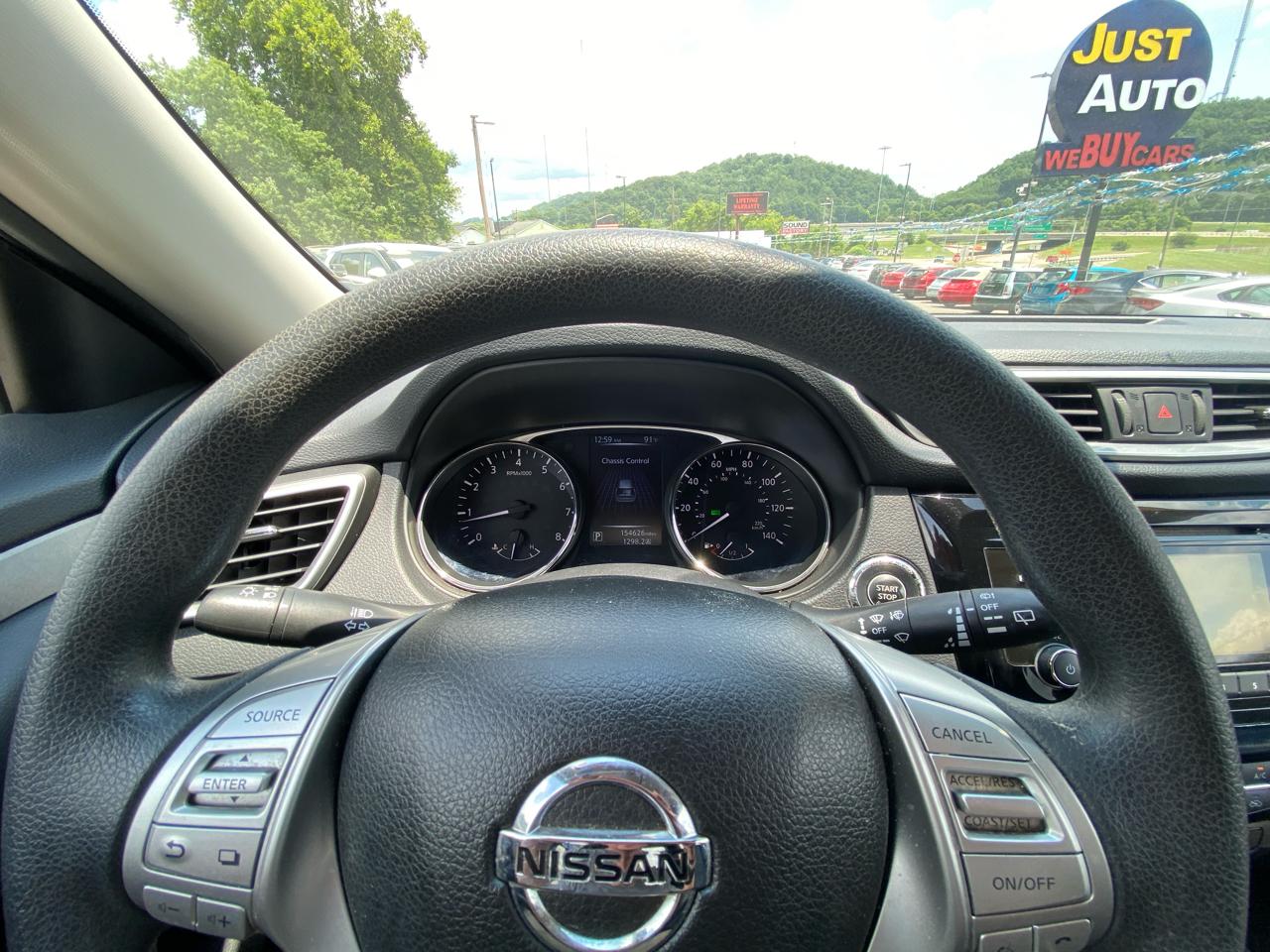 Nissan Rogue FWD 4dr SV 2015