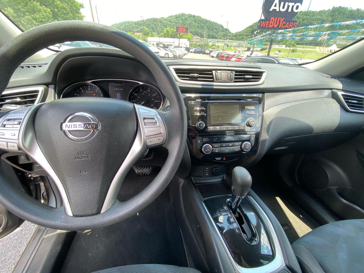 Nissan Rogue FWD 4dr SV 2015