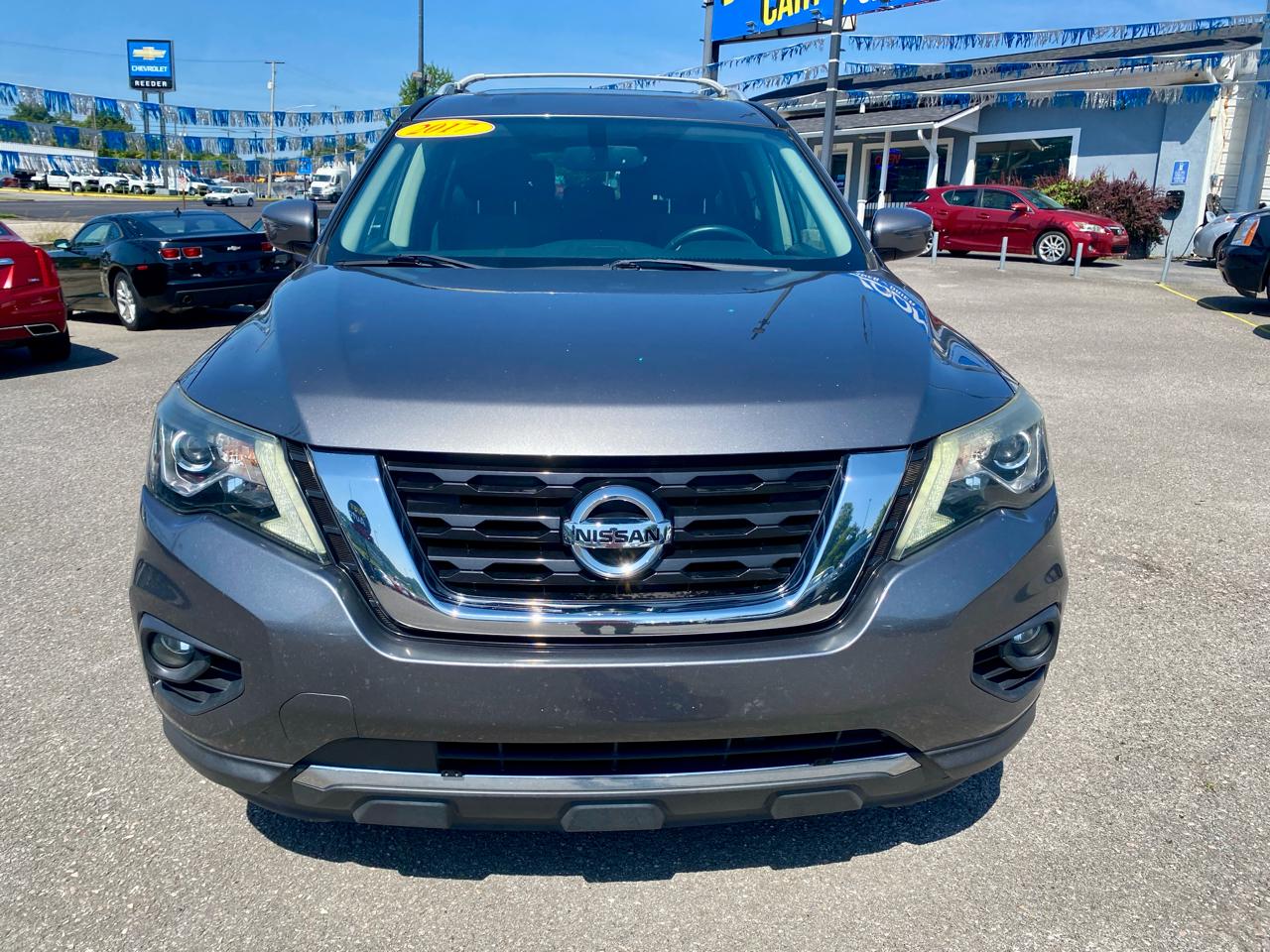 Nissan Pathfinder 4x4 SV 2017
