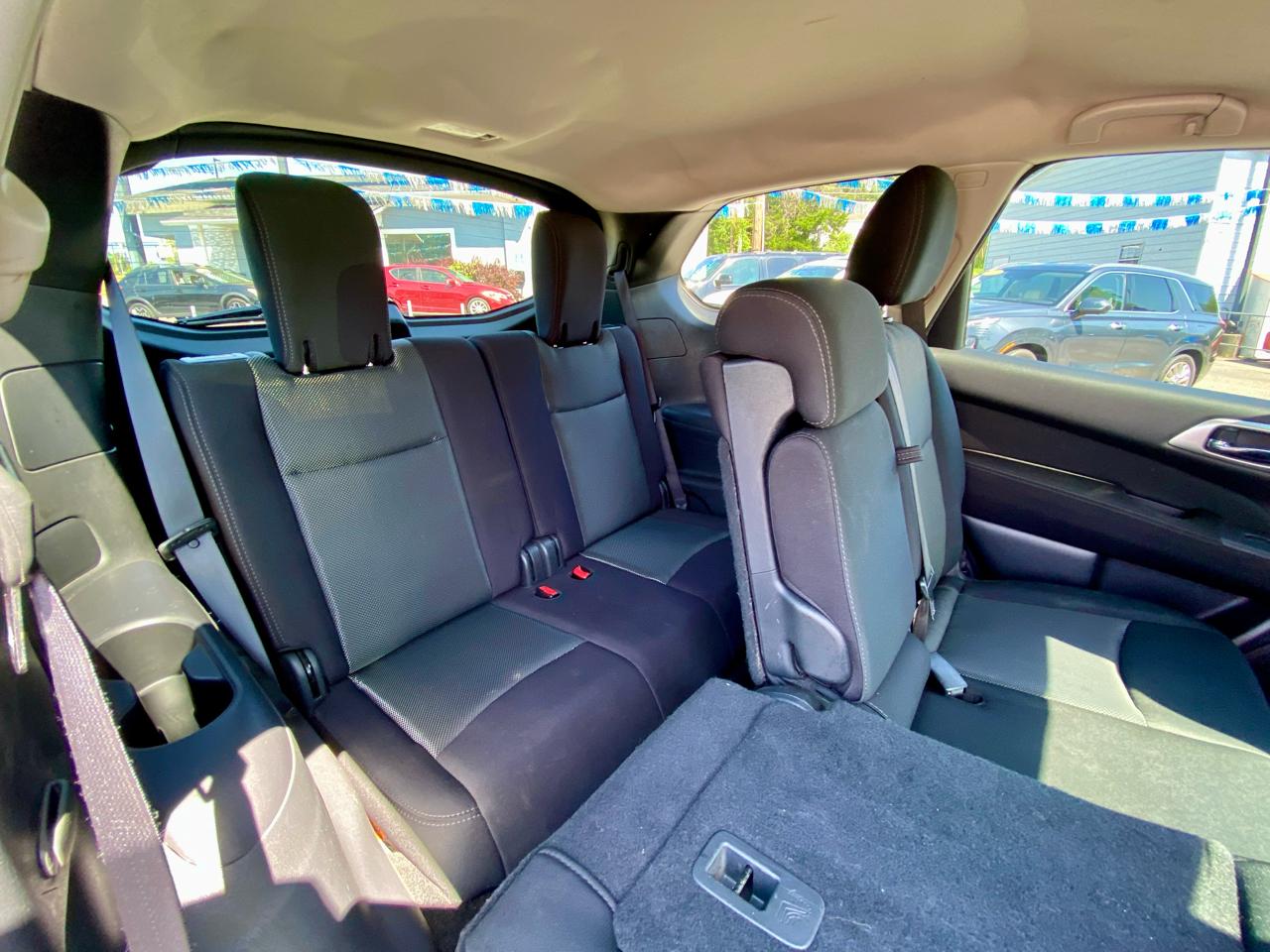 Nissan Pathfinder 4x4 SV 2017