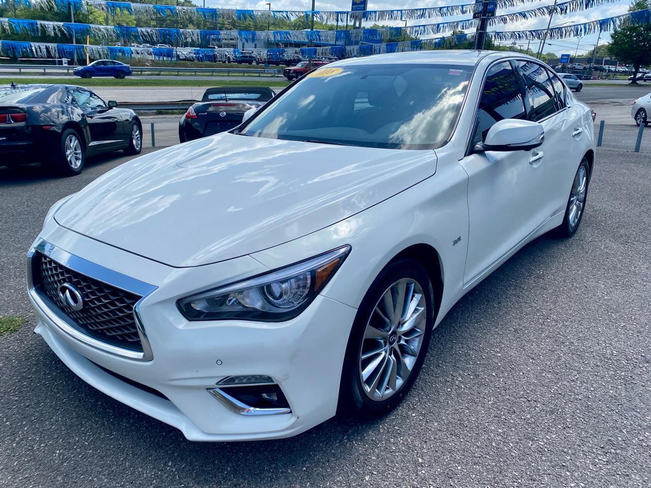 Infiniti Q50 3.0t LUXE AWD 2018