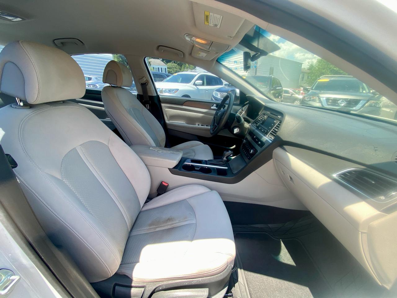 Hyundai Sonata 4dr Sdn 2.4L Sport 2015