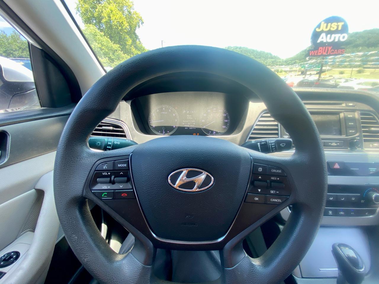 Hyundai Sonata 4dr Sdn 2.4L Sport 2015