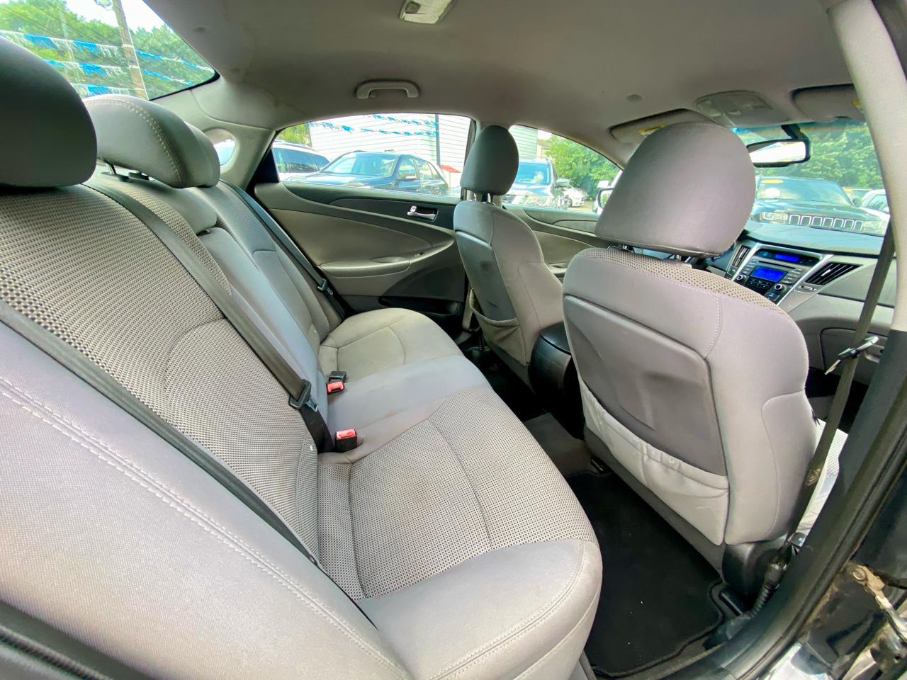 Hyundai Sonata 4dr Sdn 2.4L Auto GLS 2013