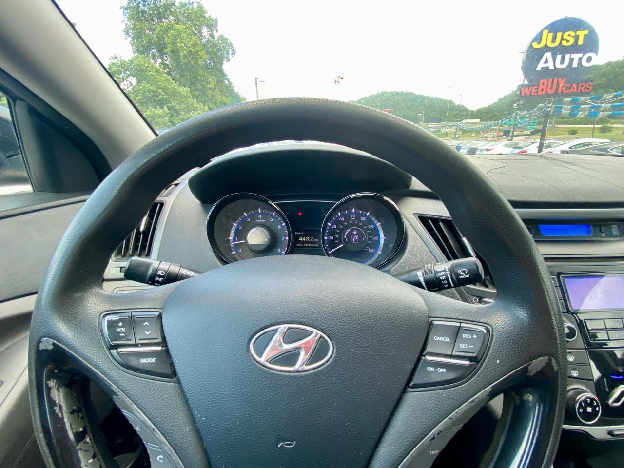 Hyundai Sonata 4dr Sdn 2.4L Auto GLS 2013