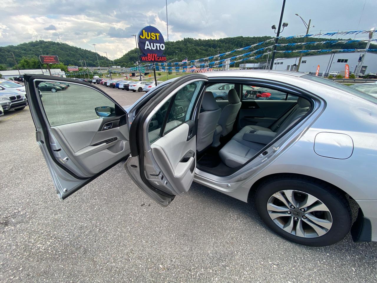 Honda Accord Sedan 4dr I4 CVT LX 2014