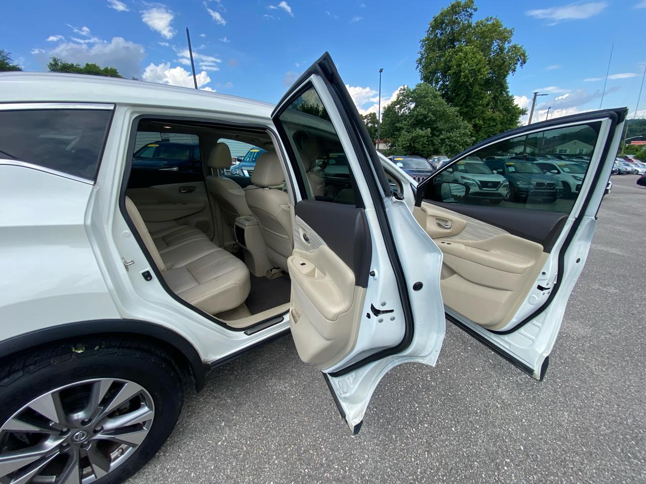 Nissan Murano FWD 4dr SL 2015