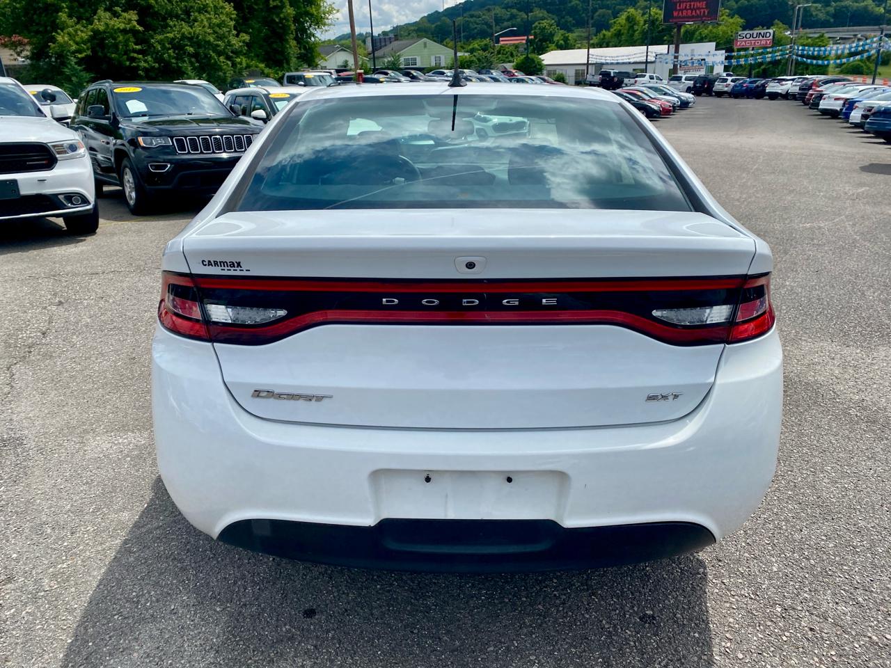 Dodge Dart 4dr Sdn SXT 2016