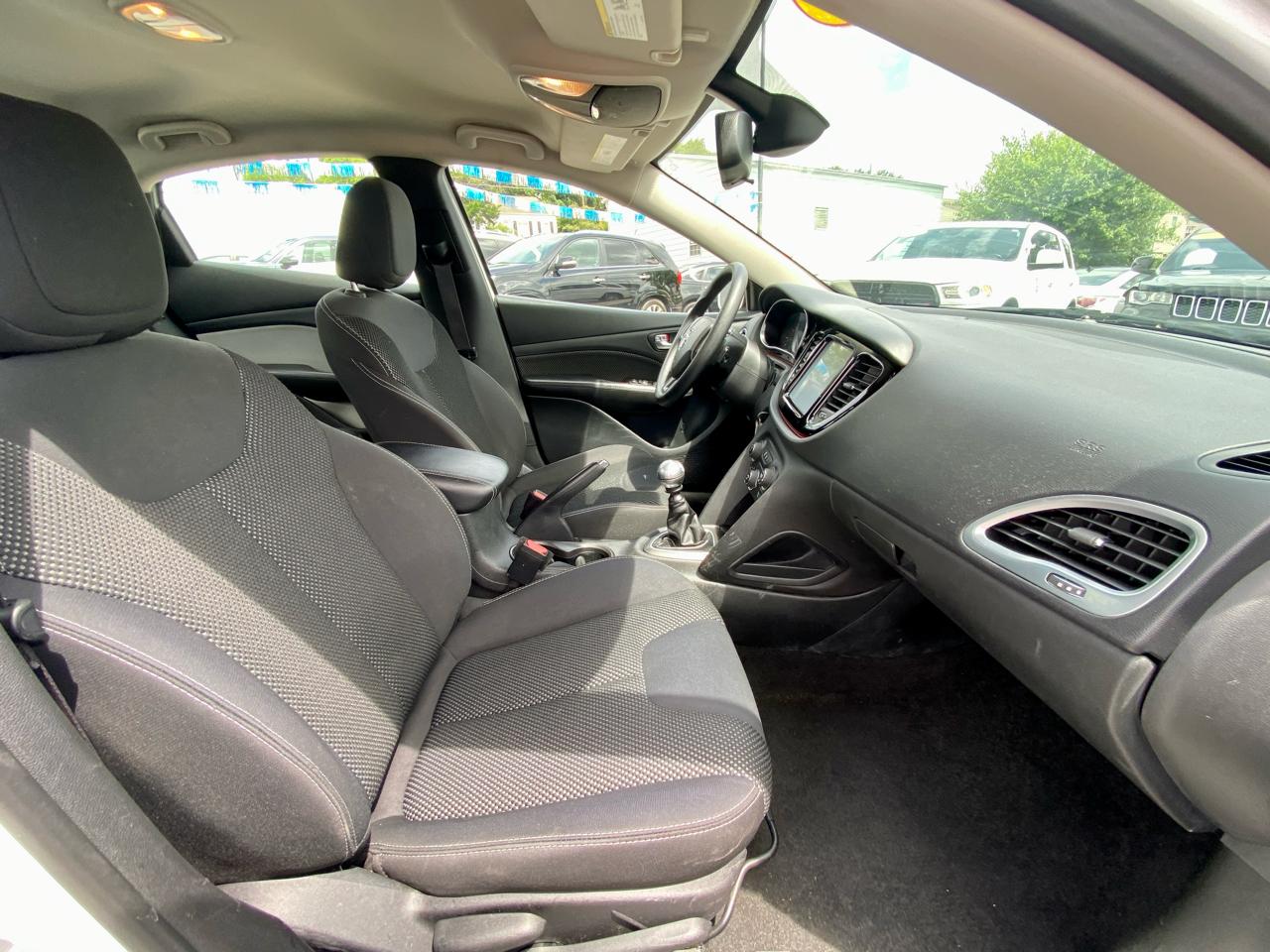 Dodge Dart 4dr Sdn SXT 2016