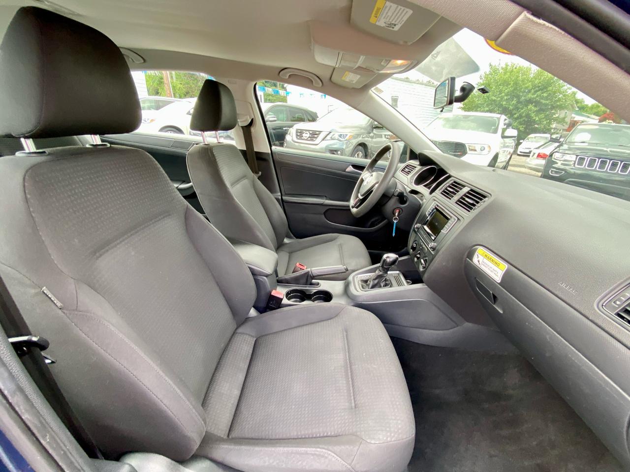 Volkswagen Jetta Sedan 4dr Auto 1.4T S 2016