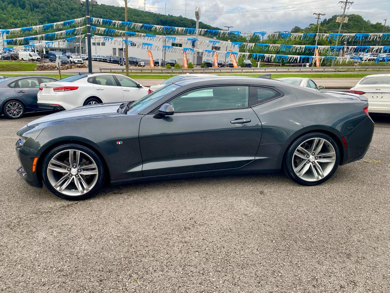 Chevrolet Camaro 2dr Cpe 1LT 2017