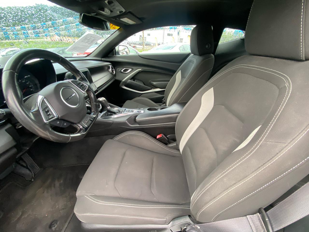 Chevrolet Camaro 2dr Cpe 1LT 2017