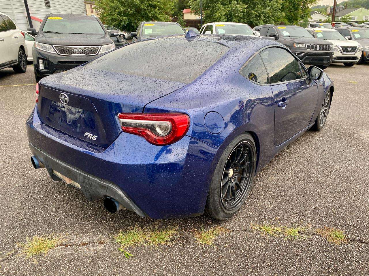 Scion FR-S 2dr Cpe Man (Natl) 2013