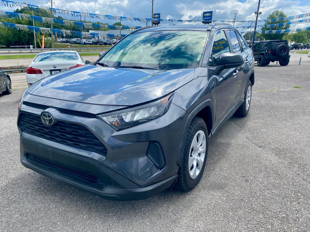 Toyota RAV4 LE AWD (Natl) 2019