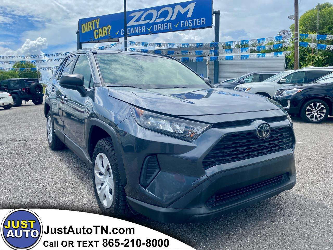 Toyota RAV4 LE AWD (Natl) 2019