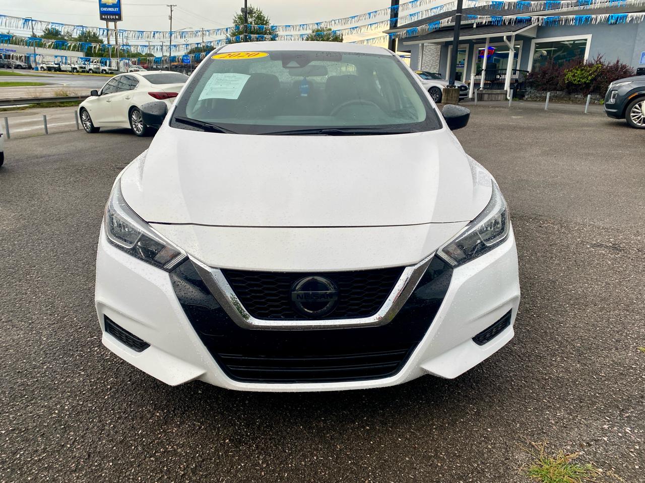 Nissan Versa S CVT 2020