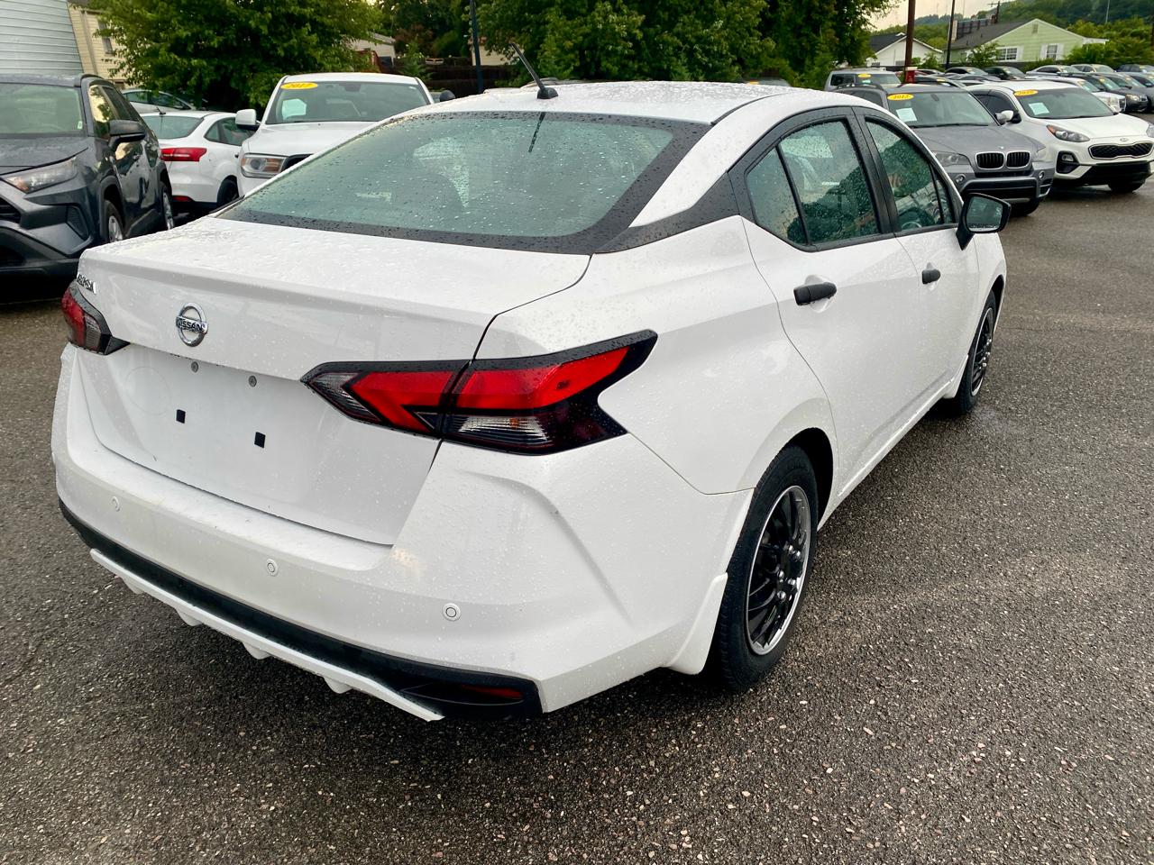 Nissan Versa S CVT 2020