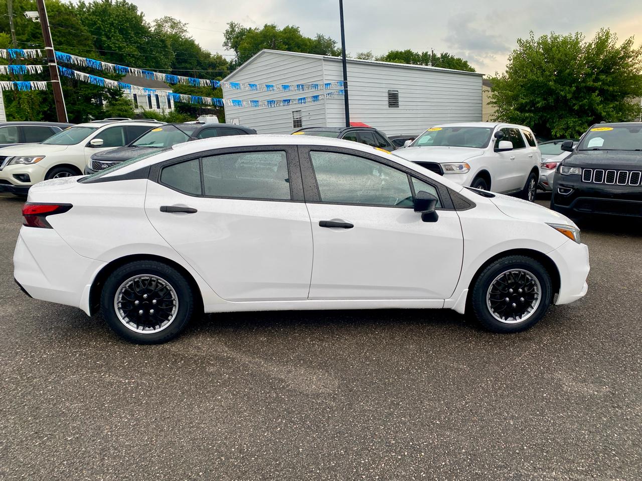 Nissan Versa S CVT 2020
