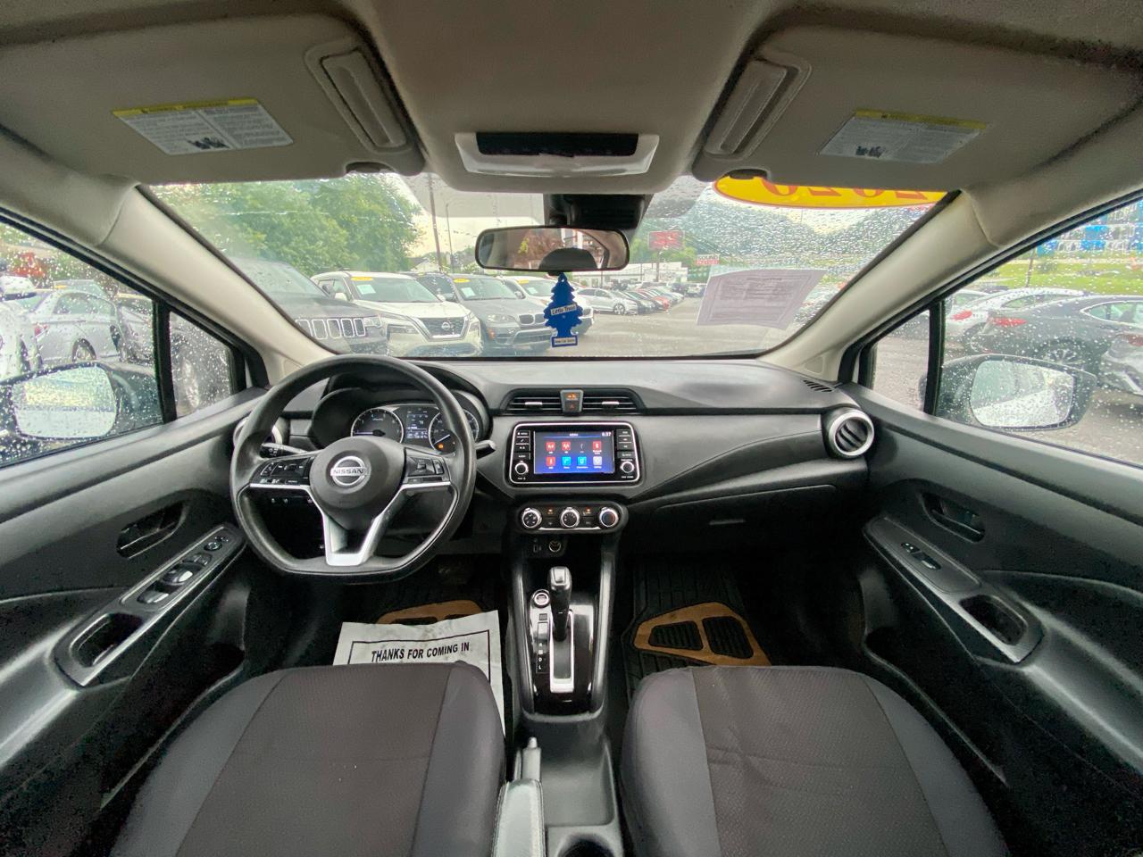 Nissan Versa S CVT 2020
