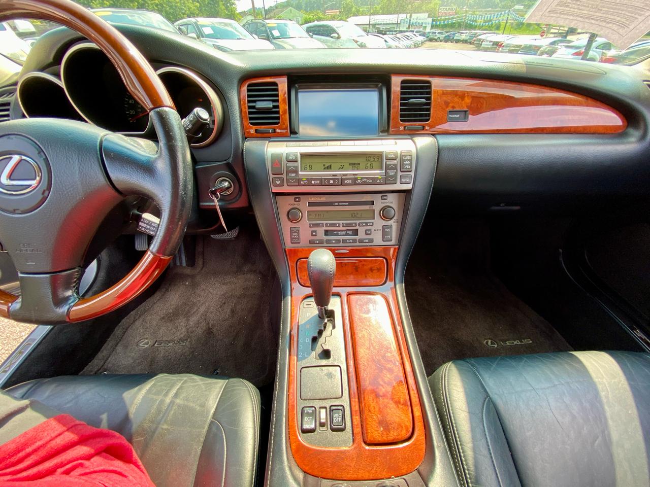 Lexus SC 430 2dr Convertible 2004