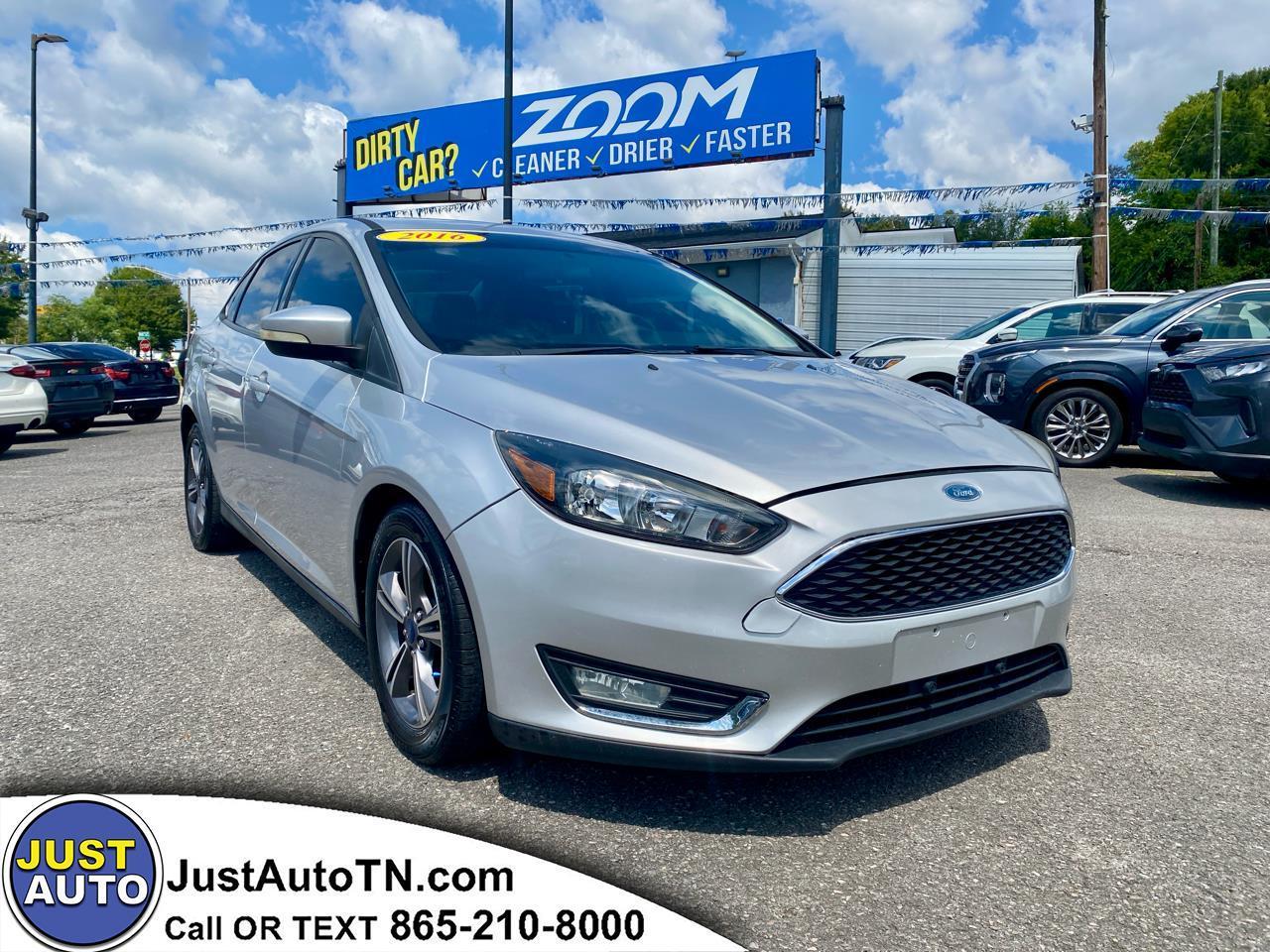  2017 Ford Focus SE   