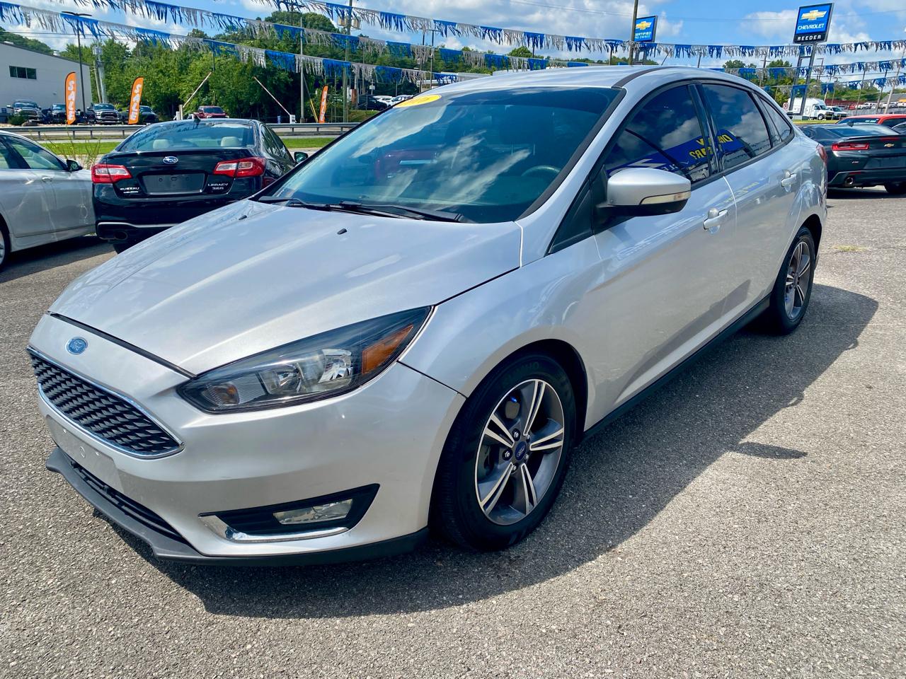 Ford Focus SE Sedan 2017