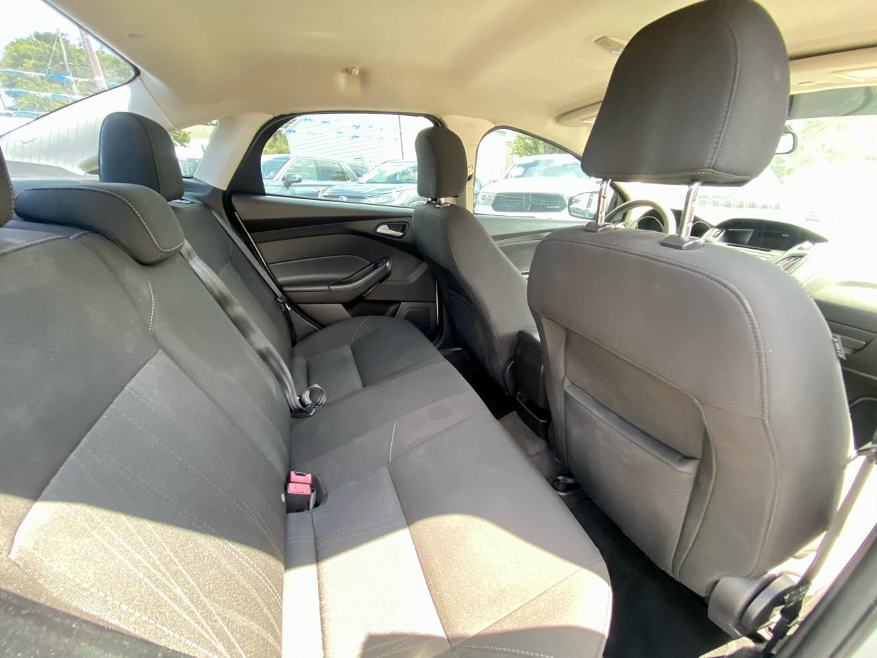 Ford Focus SE Sedan 2017