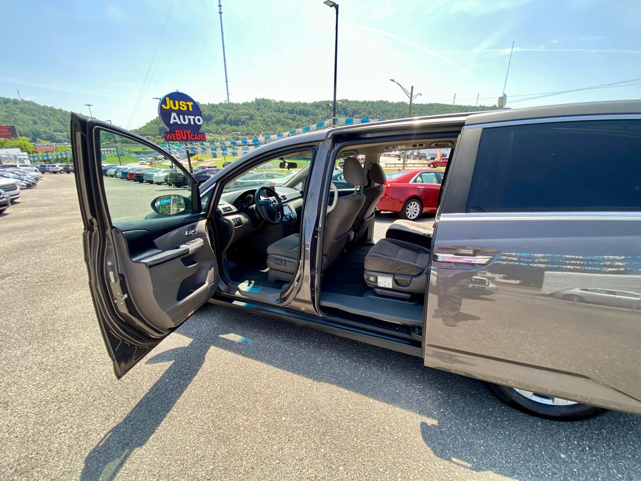 Honda Odyssey SE Auto 2017